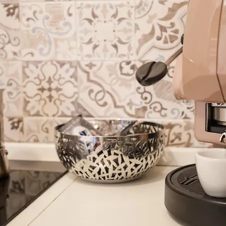 Lionora Bed and Breakfast 5*