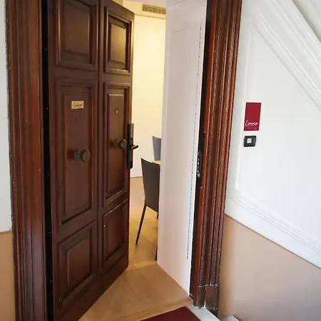 Lionora Bed and Breakfast Νάπολη